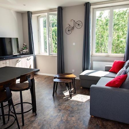 Apartamento La Batisse L'Arbre Beige Le Petit-Abergement Exterior foto