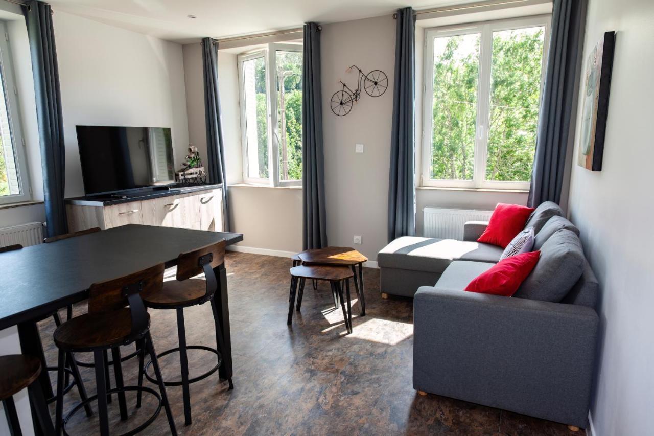 Apartamento La Batisse L'Arbre Beige Le Petit-Abergement Exterior foto